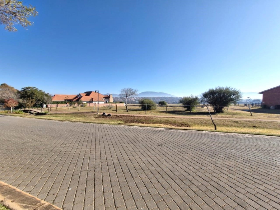 To Let 3 Bedroom Property for Rent in Meerhof North West